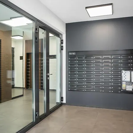 アパート Stylish With Balcony Near Old Town By Renters *