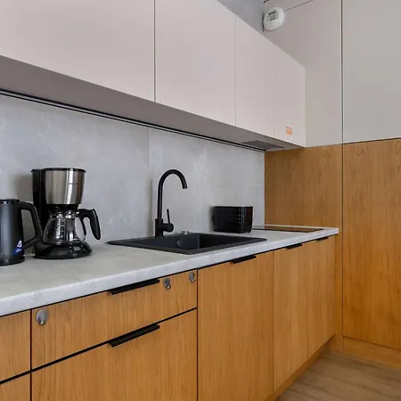 Appartement Stylish With Balcony Near Old Town By Renters