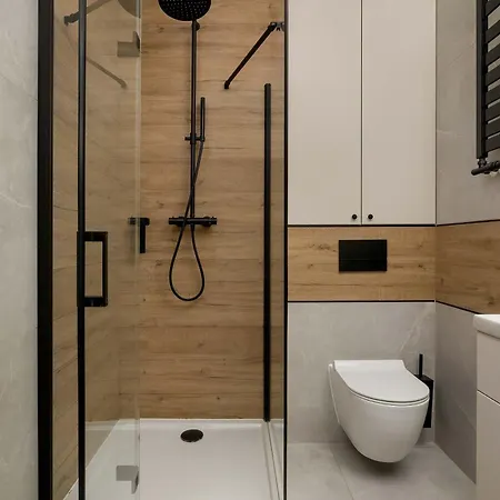 Stylish With Balcony Near Old Town By Renters Krakkó